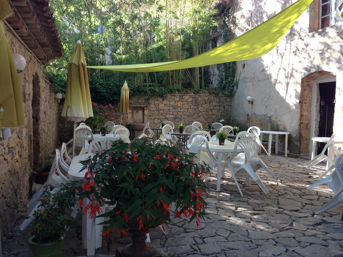 Meounes-les-Montrieux Auberge De Pachoquin מראה חיצוני תמונה